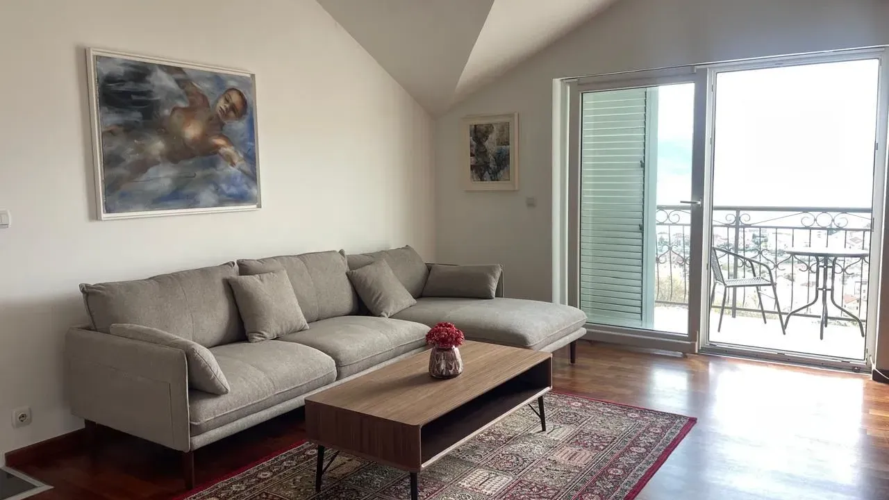 Rent, one bedroom apartment, 60m², Tripovići, Tivat