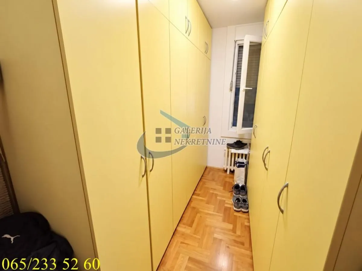 Prodaja, trosoban stan, 84m², Cerak Vinogradi, Beograd