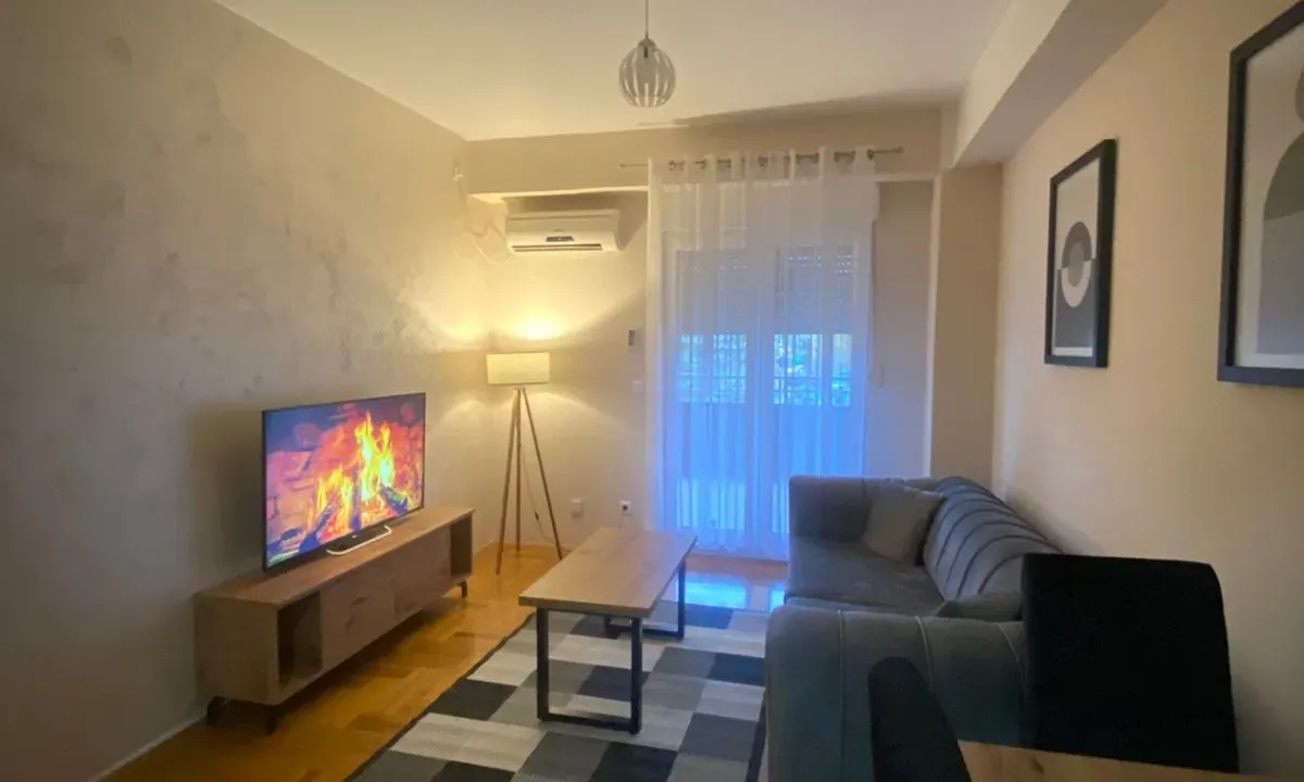 Izdavanje, jednosoban stan, 56m², City Kvart, Podgorica