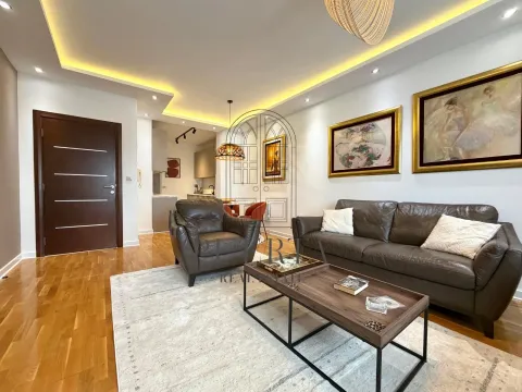 Izdavanje, dvosoban stan, 90m², Preko Morače, Podgorica - image 2