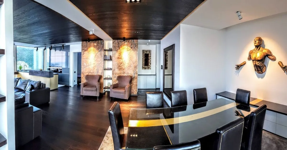 Sale, two bedroom apartment, 168m², Bečići, Budva