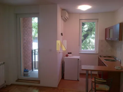 Sale, studio apartment, 23m², Socijalno, Novi Sad Sve Podlokacije