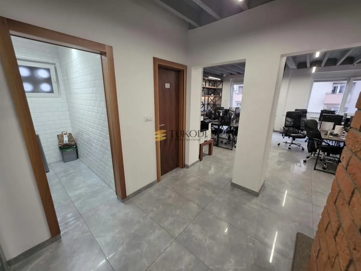 Rent, office space, 70m², Sarajevska, Beograd