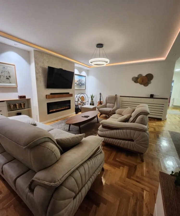 Prodaja, stan, 229m², Telep, Novi Sad Sve Podlokacije