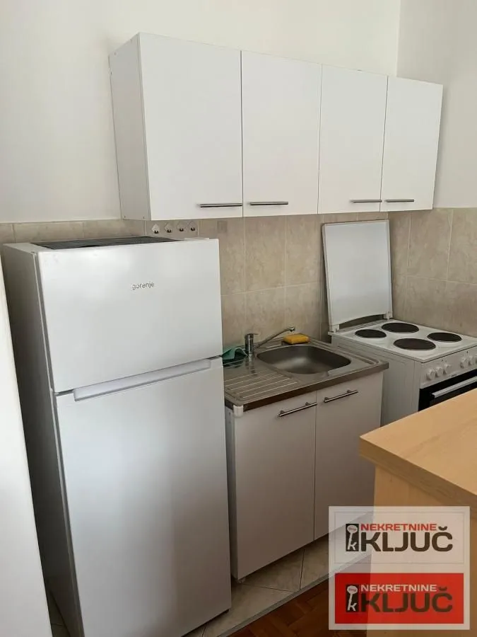 Rent, studio apartment, 26m², Grbavica, Novi Sad Sve Podlokacije