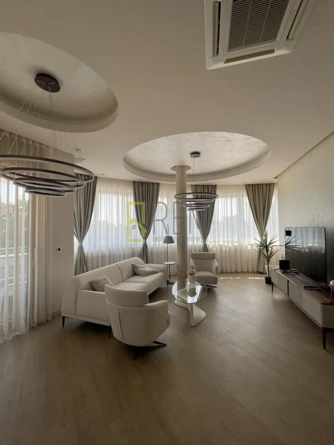 Sale, three bedroom apartment, 112m², Centar, Budva