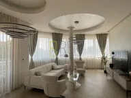 Prodaja, trosoban stan, 112m², Centar, Budva - image 1