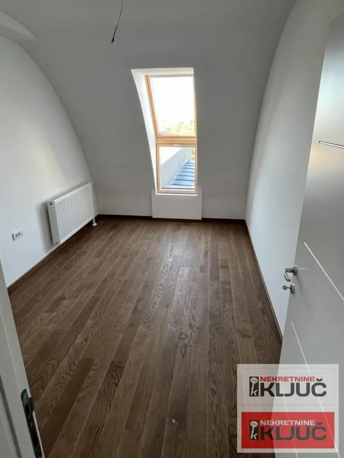 Prodaja, stan, 207m², Telep, Novi Sad Sve Podlokacije