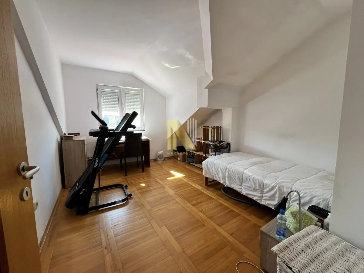Prodaja, stan, 120m², Nova Detelinara, Novi Sad Sve Podlokacije