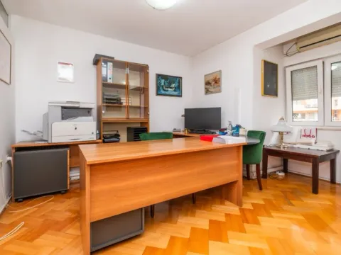 Sale, office space, 87m², Preko Morače, Podgorica - image 12