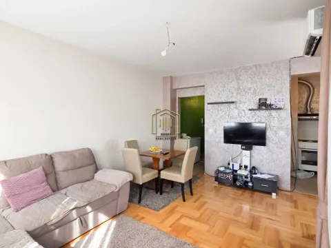 Prodaja, jednosoban stan, 46m², Stari Aerodrom, Podgorica - image 4