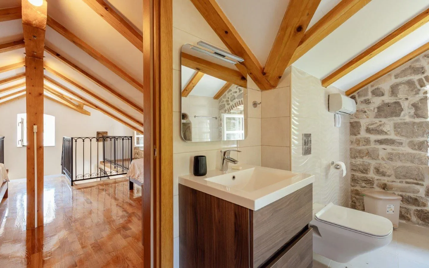 Prodaja, kuća, 800m², Prčanj, Kotor
