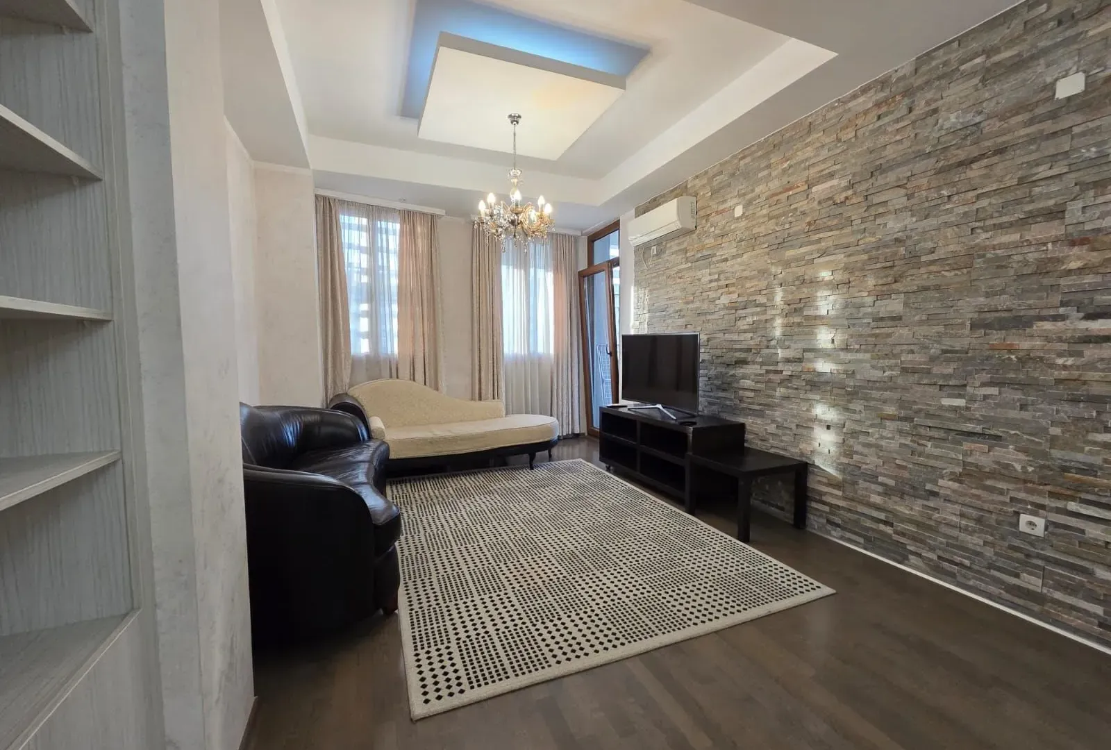 Izdavanje, dvosoban stan, 71m², Preko Morače, Podgorica
