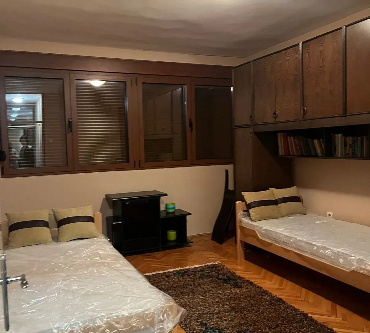 Rent, two bedroom apartment, 65m², Pejton, Podgorica