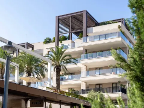 Prodaja, jednosoban stan, 88m², Porto Montenegro, Tivat - image 2