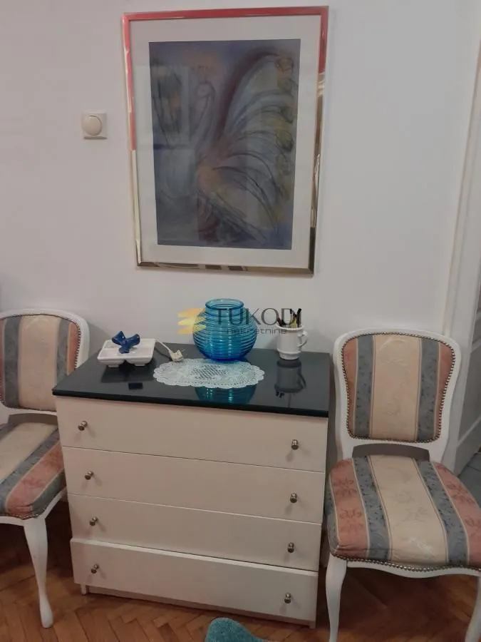 Prodaja, četvorosoban stan, 120m², Stari grad, Novi Sad