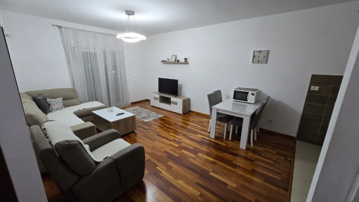 Izdavanje, jednosoban stan, 53m², City Kvart, Podgorica