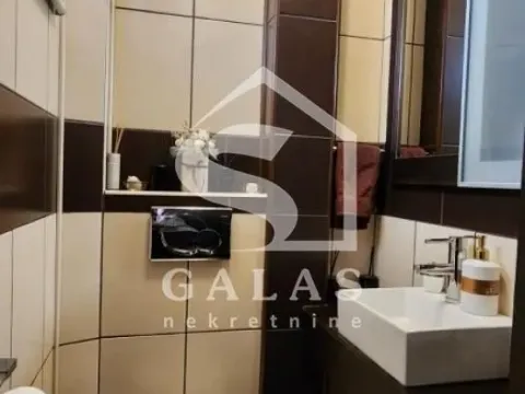 Prodaja, kuća, 241m², Banovo Brdo, Beograd - image 14