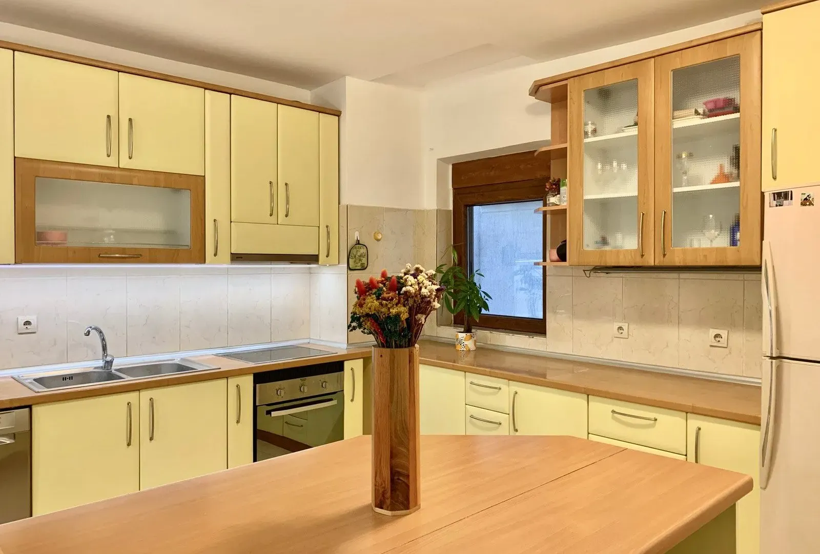 Rent, house, 110m², Gorica C, Podgorica