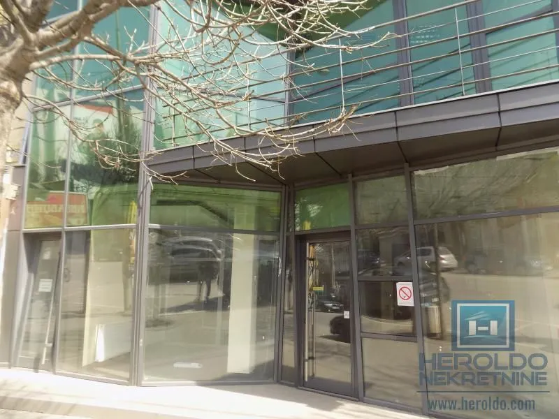 Rent, office space, 213m², Centar, Paraćin