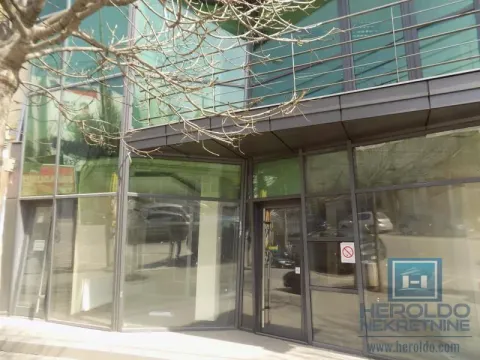 Rent, office space, 213m², Centar, Paraćin - image 18