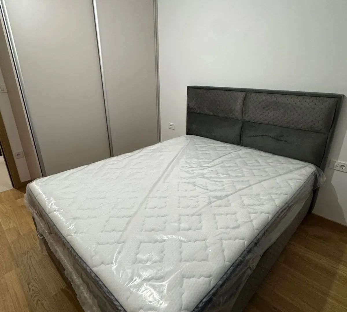 Izdavanje, jednosoban stan, 47m², City Kvart, Podgorica