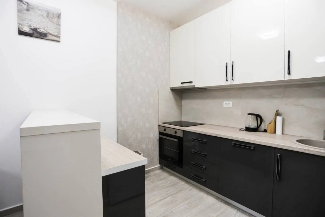 Rent, one bedroom apartment, 50m², Bečići, Budva