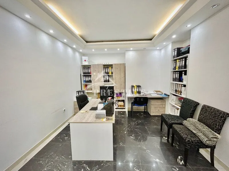 Izdavanje, poslovni prostor, 26m², Centar, Podgorica