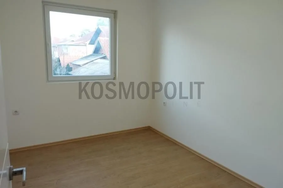 Prodaja, trosoban stan, 57m², Zemun Sve Podlokacije, Beograd