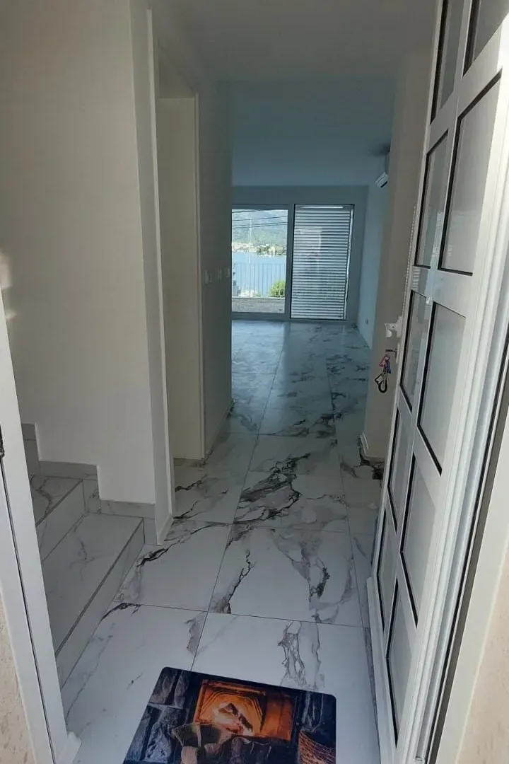 Prodaja, stan, 90m², Tivat, Crna Gora