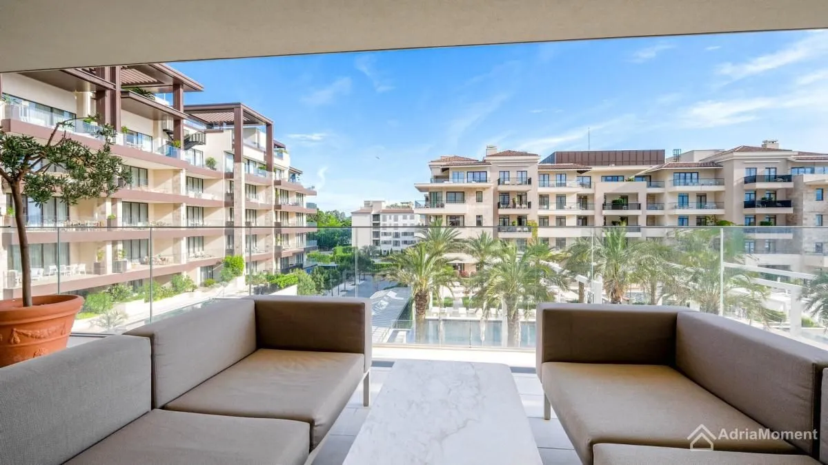 Sale, two bedroom apartment, 183m², Porto Montenegro, Tivat