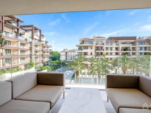 Prodaja, dvosoban stan, 183m², Porto Montenegro, Tivat - image 6