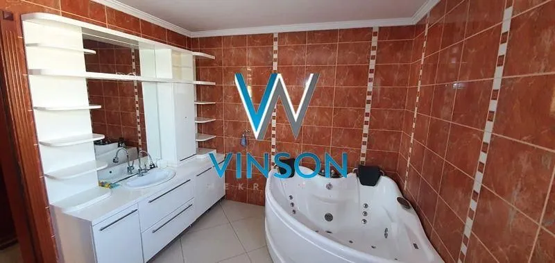 Rent, four bedroom apartment, 198m², Petrovaradin, Novi Sad
