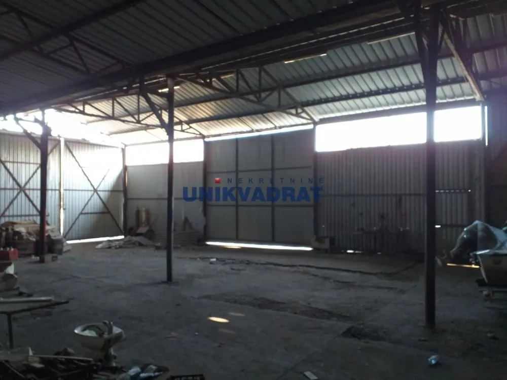 Sale, office space, 1100m², Krtinska, Obrenovac
