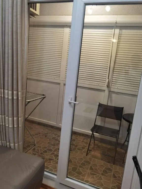Izdavanje, dvosoban stan, 44m², Integralovo, Nikšić