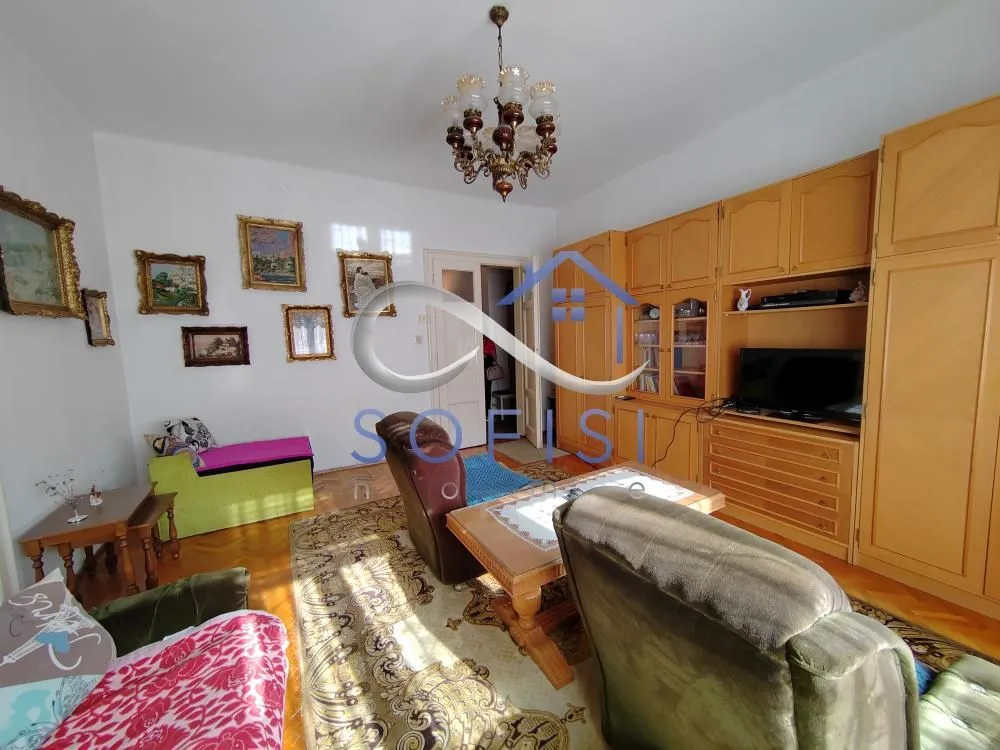 Prodaja, trosoban stan, 102m², Centar, Novi Sad