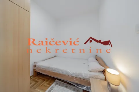 Rent, one bedroom apartment, 30m², Altina, Beograd - image 7