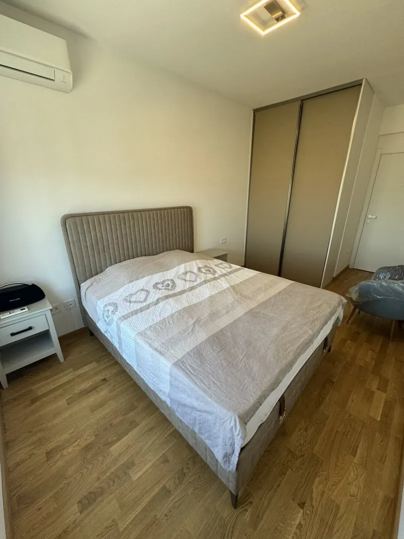 Izdavanje, dvosoban stan, 66m², Stari Aerodrom, Podgorica