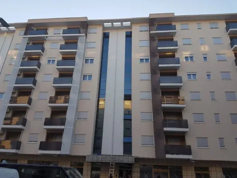 Izdavanje, jednosoban stan, 47m², City Kvart, Podgorica