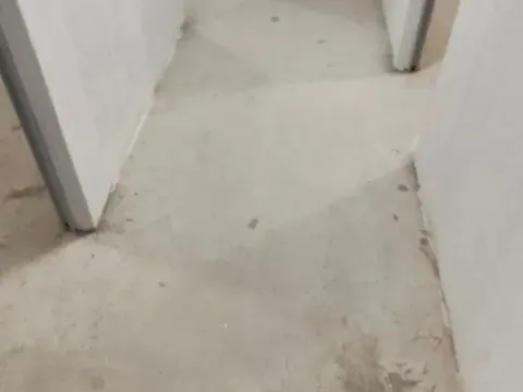 Izdavanje, poslovni prostor, 42m², Central Point, Podgorica - image 1