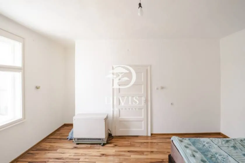 Sale, three bedroom apartment, 68m², Vračar Sve Podlokacije, Beograd