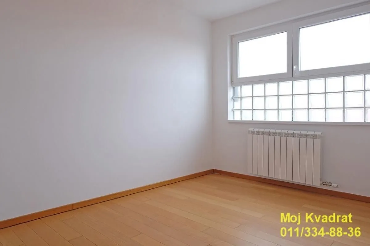 Prodaja, trosoban stan, 94m², Voždovačka Crkva, Voždovac Sve Podlokacije