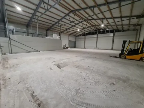 Izdavanje, poslovni prostor, 750m², Novi Beograd Sve Podlokacije, Beograd