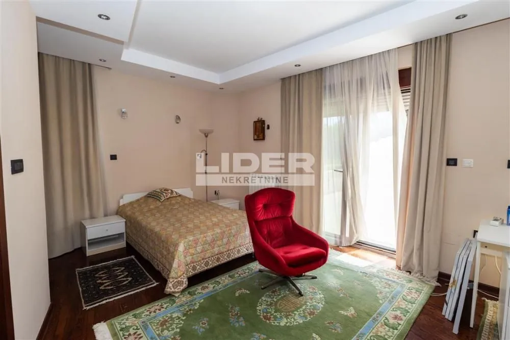 Sale, house, 600m², Savski Venac, Beograd
