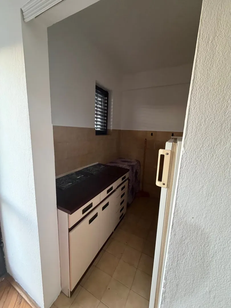 Izdavanje, jednosoban stan, 35m², Dalmatinska ulica, Podgorica
