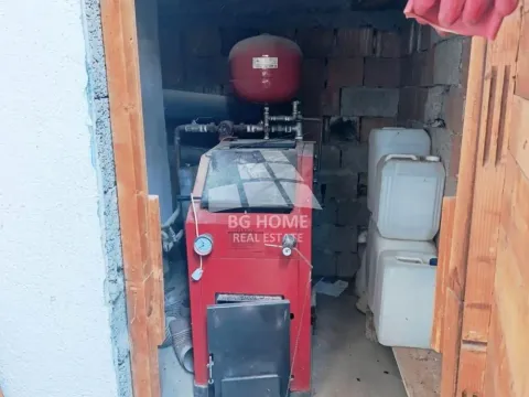 Prodaja, kuća, 160m², Borča 1, Borča Sve Podlokacije - image 15