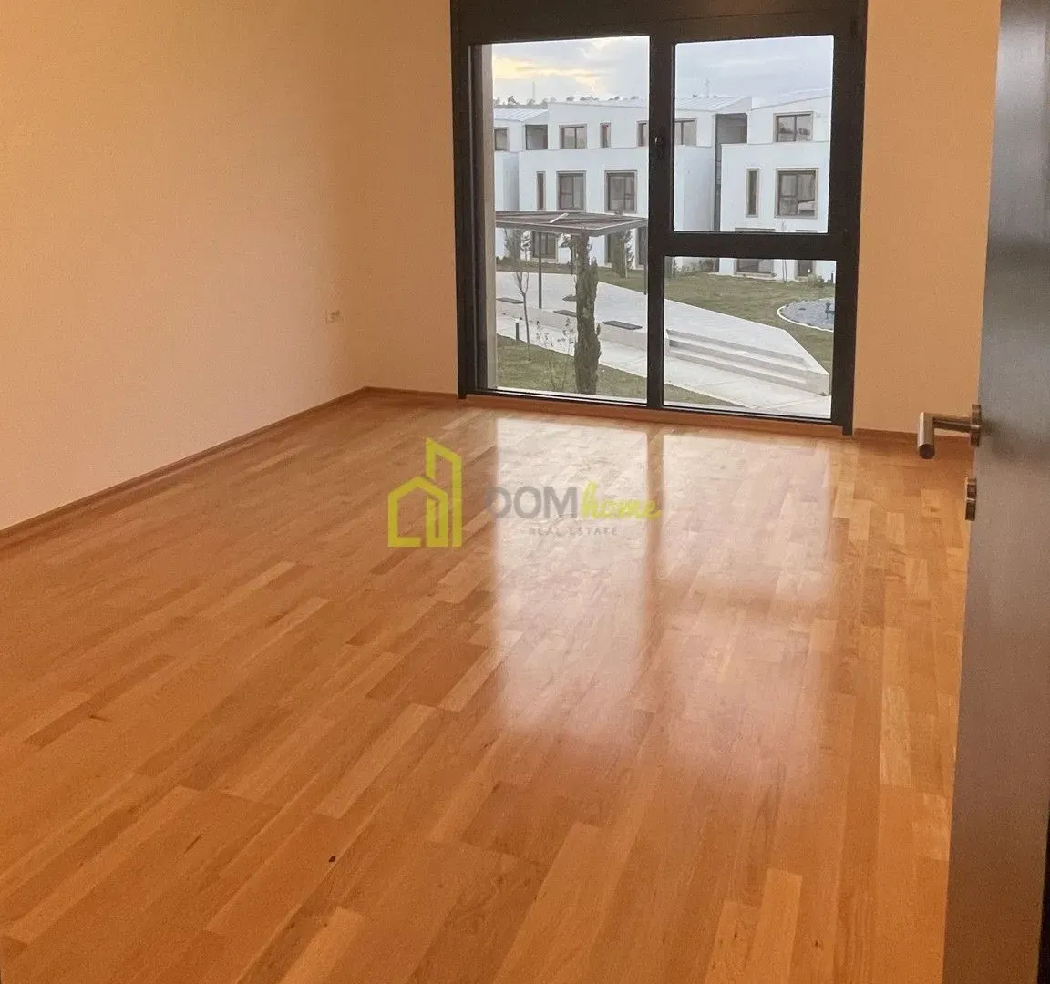 Prodaja, trosoban stan, 106m², Zagorič, Podgorica