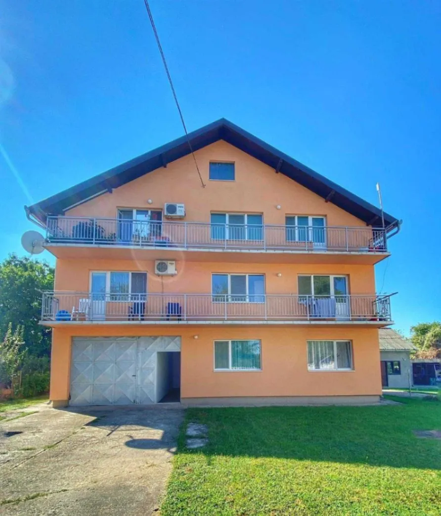 Prodaja, kuća, 450m², Inđija, Srbija