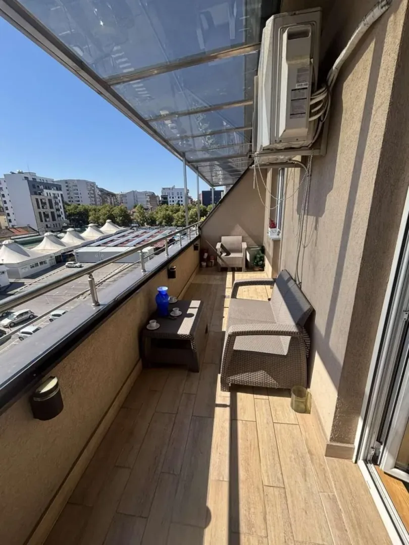 Izdavanje, stan, 118m², Đeram Pijaca, Beograd