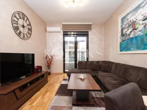 Izdavanje, jednosoban stan, 53m², Ljubović, Podgorica - image 1